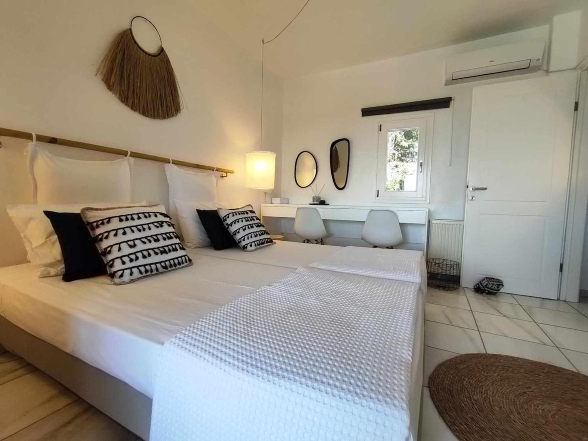 Island Magic - Seaview Villa With Jacuzzi Pool Ambelas Exteriör bild